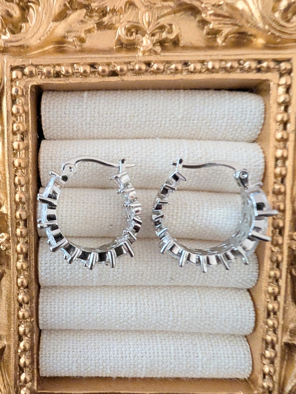 💎 Marquise Cluster CZ Cubic Zirconia Earrings 💎 - Picture 7 of 15